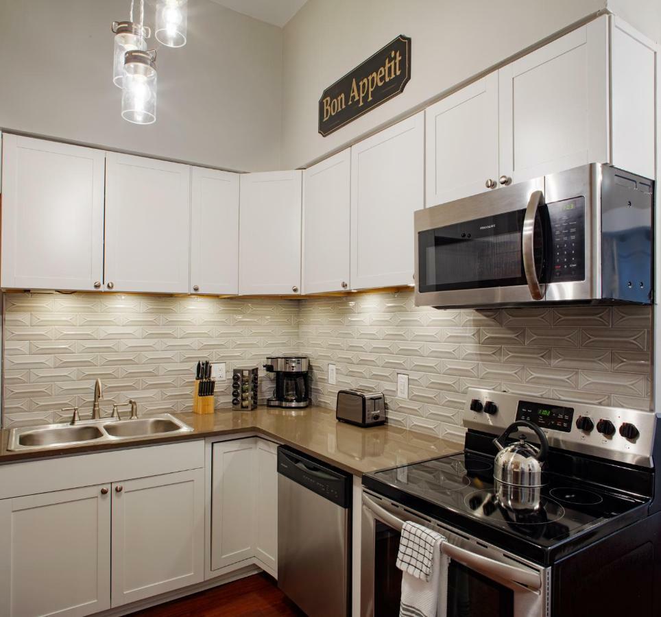Newly Renovated Historic Savannah Townhome! Zewnętrze zdjęcie
